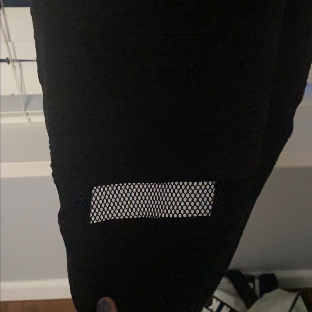 Black cocktail dress - Picture 3 of 3